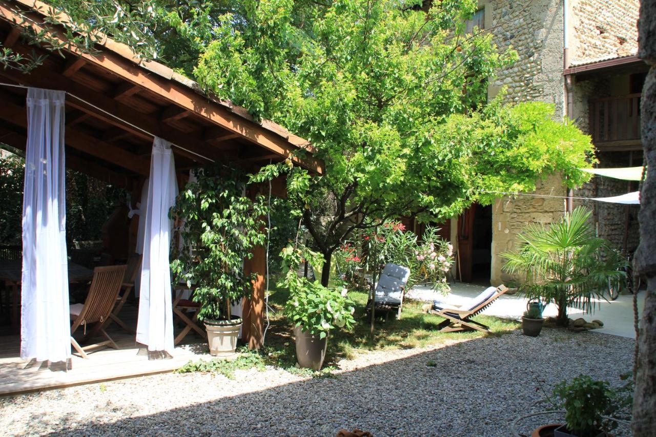 Saint-Paul-lès-RomansLes Pascals住宿加早餐旅馆 外观 照片
